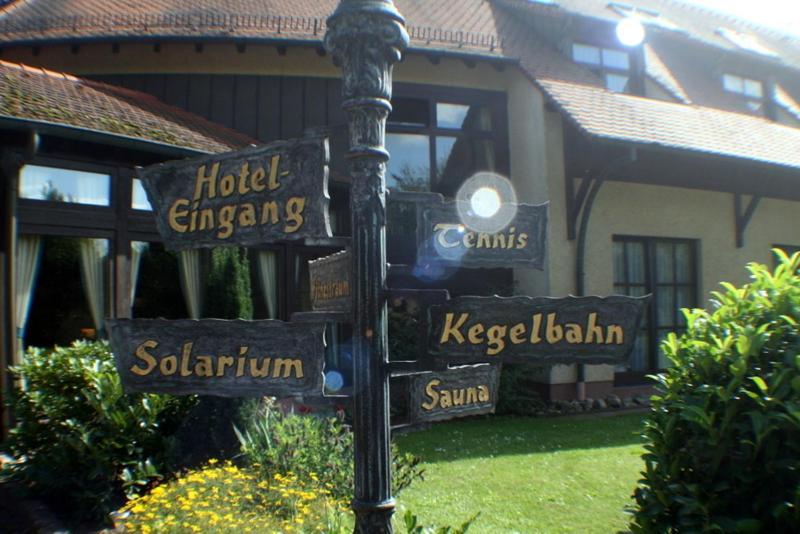 Krone Am Park - Gaestehaus Des Hotel Krone Альценау Екстер'єр фото